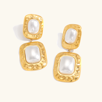 [LOVE LUCKY]Trixie Chunky Pearl Drop Earrings