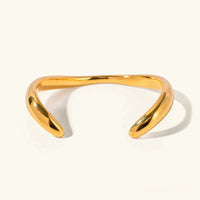 [LOVE LUCKY]Audrina Contemporary Gold Bangle