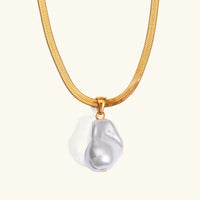 [LOVE LUCKY]Glorietta Herringbone Pearl Necklace