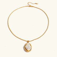 [LOVE LUCKY]Carly Mother Of Pearl Pendant